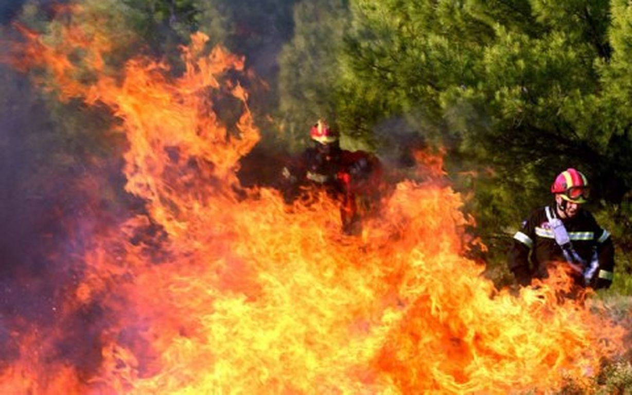 Οι επιστήμονες προειδοποιούν: Μεγάλος κίνδυνος για ακραίες πυρκαγιές στην Ελλάδα